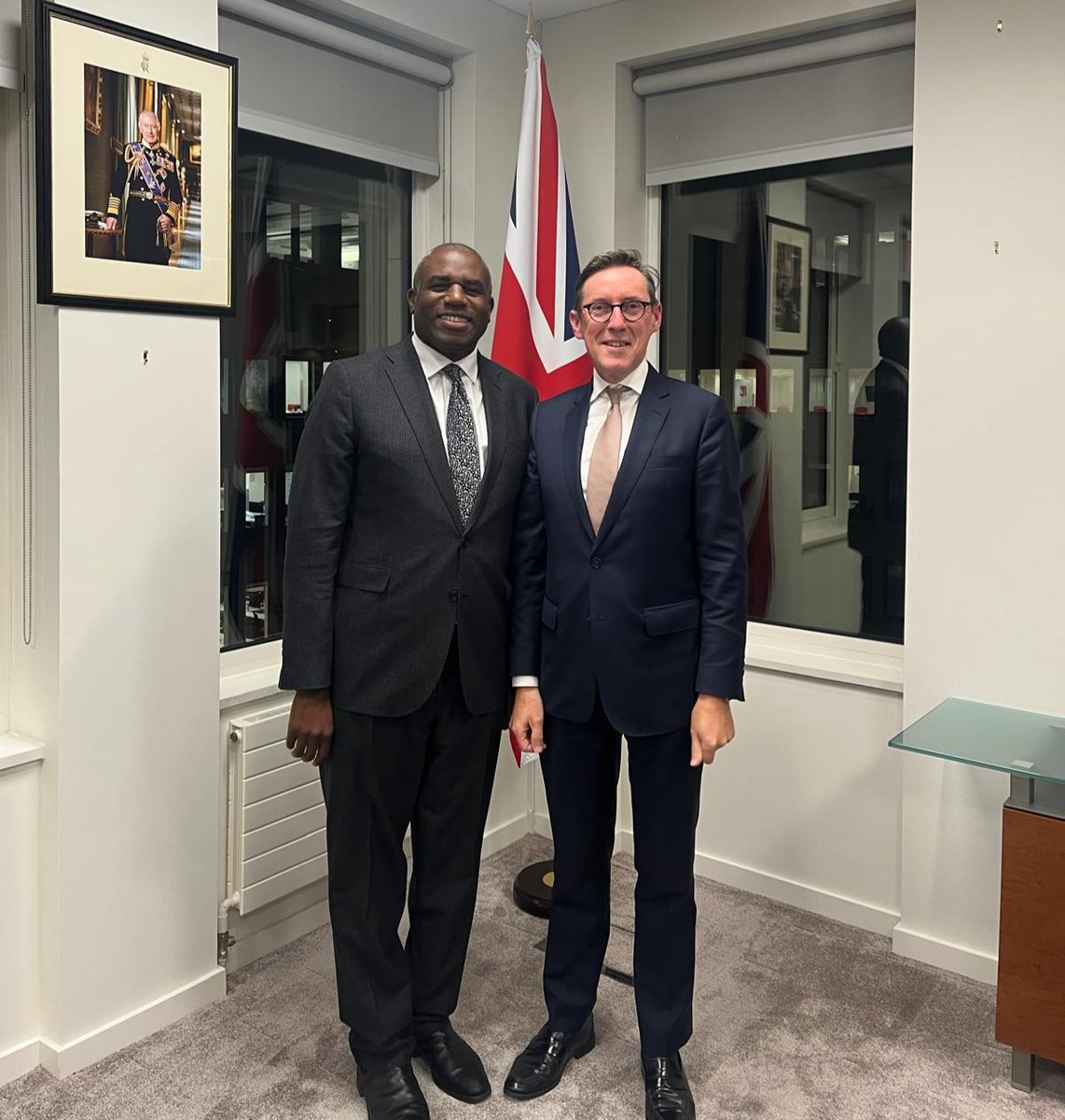 GlobalJerseyCI's tweet photo. Minister Dep. Ian Gorst met UK Deputy PM @DavidLammy this week, alongside Guernsey &amp; Isle of Man leaders. 

With Chief Minister @lyndonfarnham joining online, talks focused on EU trade, tackling financial crime &amp; strengthening ties with Crown Dependencies &amp; Overseas Territories. https://t.co/Vi7Nt4PPp5
