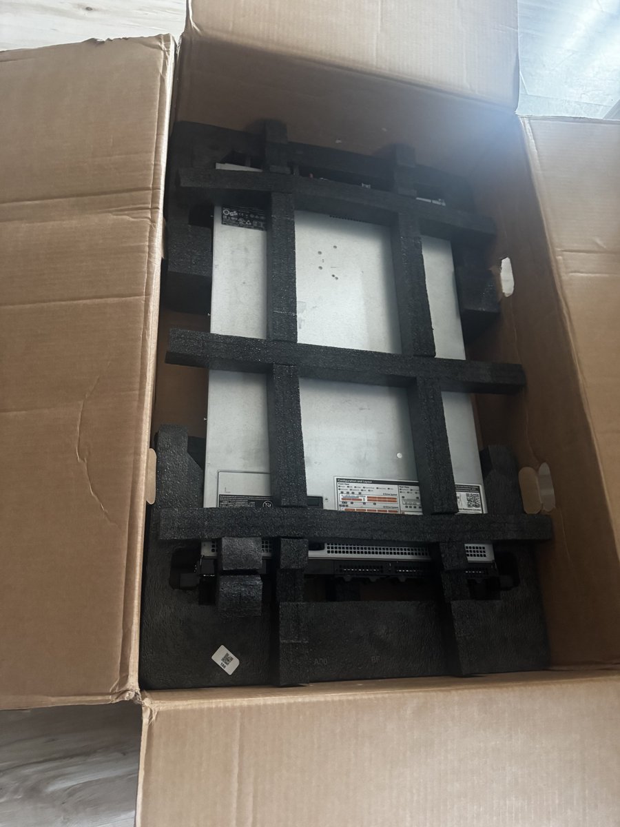 DiscountServer - Matériel Reconditionné tweet media