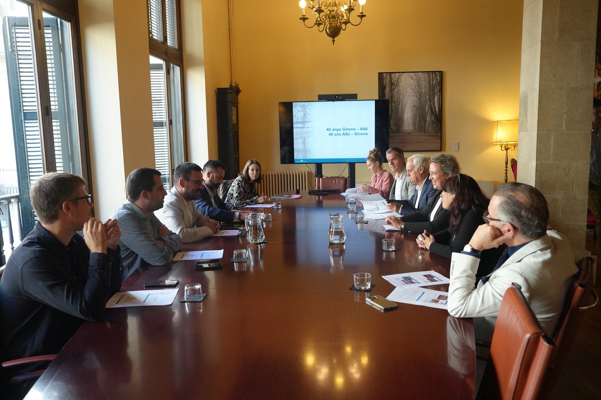 🌍🤝L’Ajuntament de Girona elaborarà el primer Pla estratègic de relacions internacionals de la ciutat

🖊️També es redactaran el Pla director de cooperació per a la justícia global i el Pla director de cooperació europea per al període 2027-2030

👉web.girona.cat/noticies?id=14…