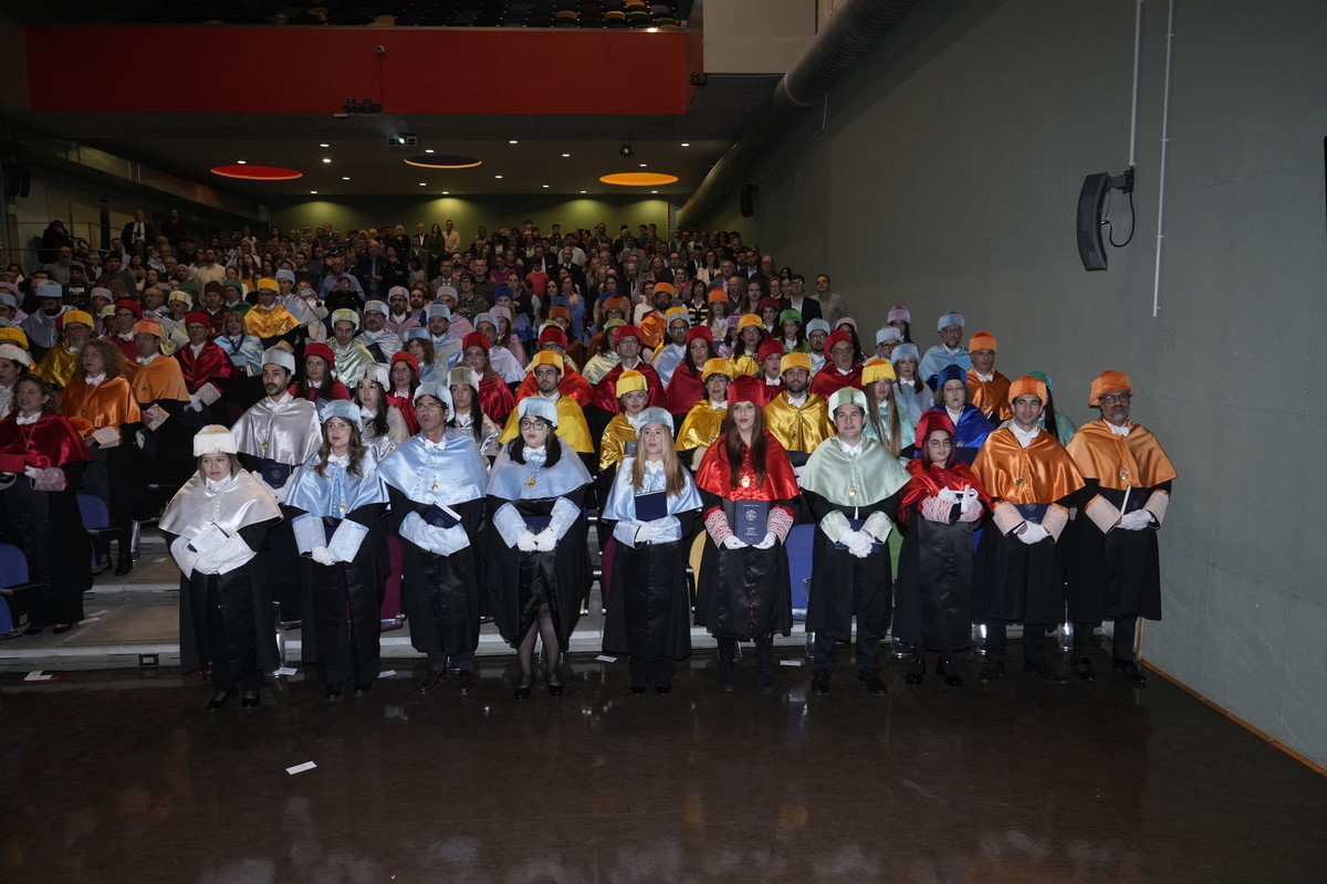 👏 ¡Enhorabuena a todos y todas por este logro extraordinario!

Reconocemos el esfuerzo, la constancia y la excelencia académica de quienes alcanzan el nivel más alto de formación universitaria.

👉​ Todas las fotos en nuestro Facebook