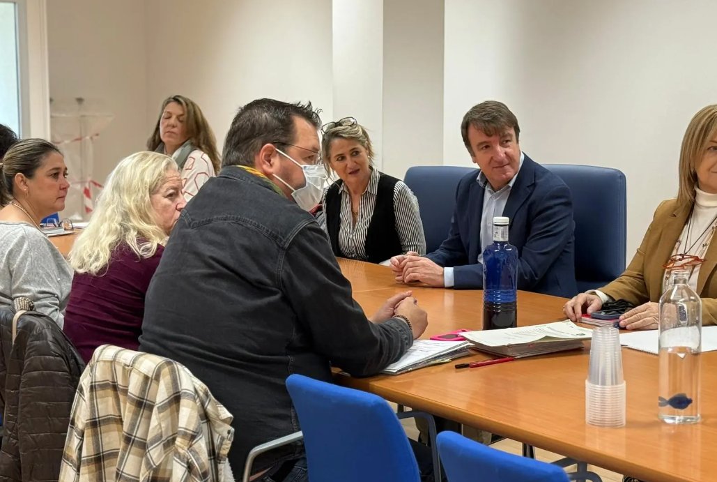 Red Humanizar Final de Vida y Soledad tweet media