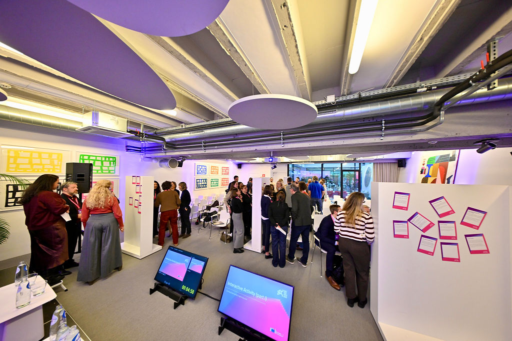 DigiEduHack's tweet image. Onsite participants at #DigiEduHack Main Stage 2025 gathered to scan, rank and discuss how to overcome trends in digital education. 

Together, united and rethinking education in the age of digital skills! 

Did you miss the event? Watch online here: youtube.com/live/Hh7Bwzby4…