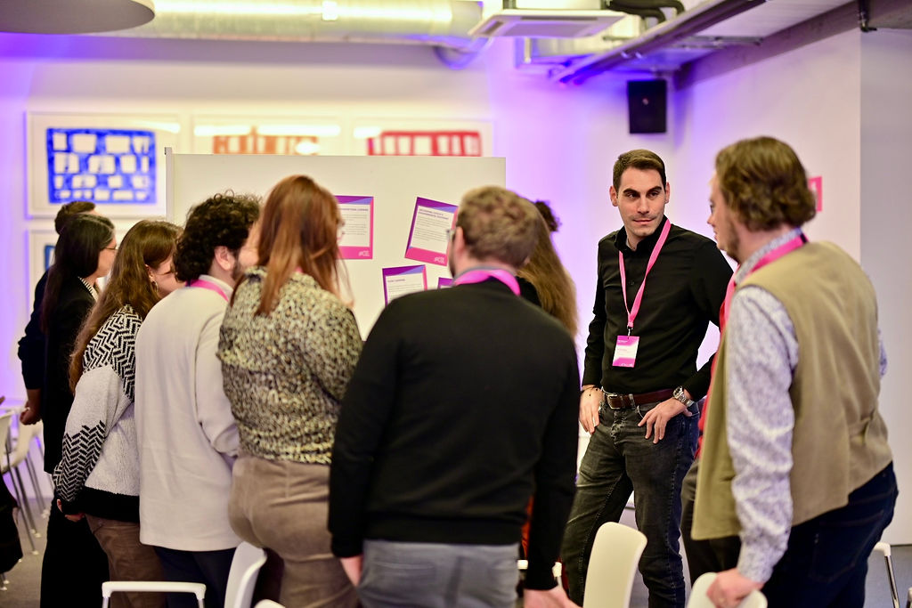 DigiEduHack's tweet image. Onsite participants at #DigiEduHack Main Stage 2025 gathered to scan, rank and discuss how to overcome trends in digital education. 

Together, united and rethinking education in the age of digital skills! 

Did you miss the event? Watch online here: youtube.com/live/Hh7Bwzby4…