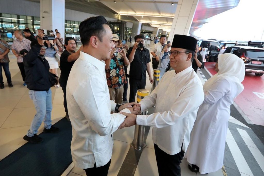 Indikasi bahwa PKS tidak menutup peluang sama sekali untuk kembali bersinergi dengan Demokrat untuk mencalonkan AHY dan Anies Pada pemilu 2029.

liputan24.net/2025/11/26/per…