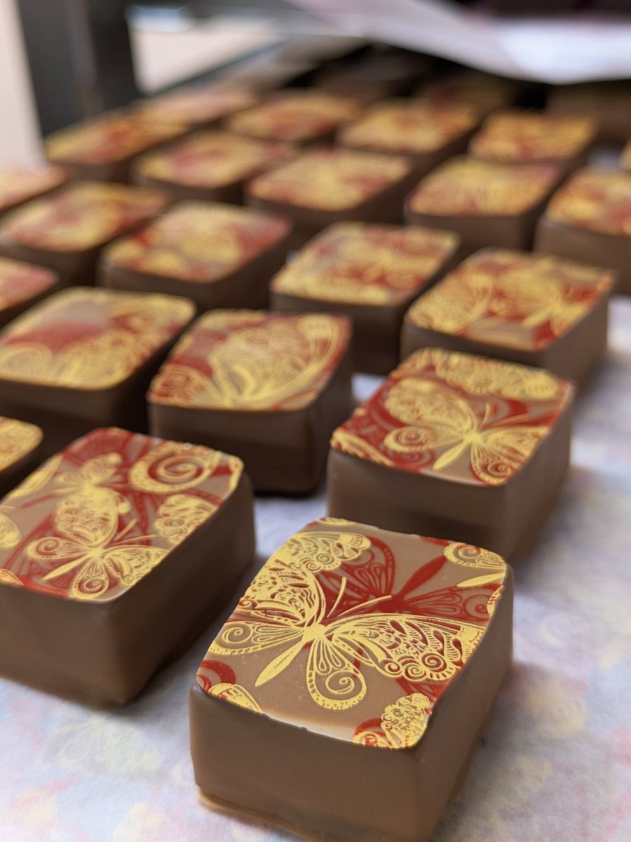 Iain Burnett tweet media