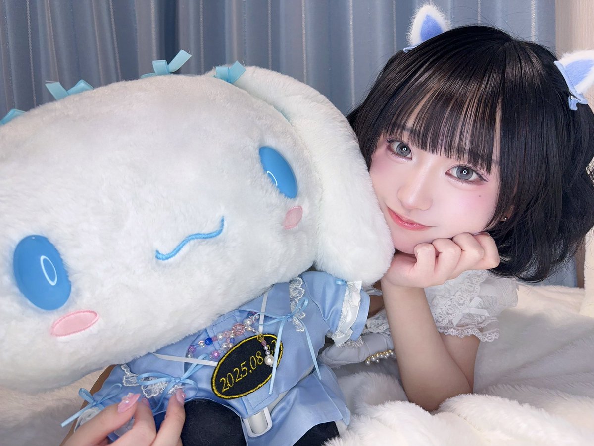 su_suzumi_'s tweet image. アイドル衣装シナモンしゃん૮ .  ̫ .｡ ა🩵

ALTみてね🥹🥹 #高嶺のなでしこ