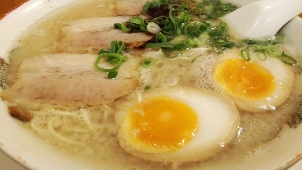 シメの長浜ラーメン。