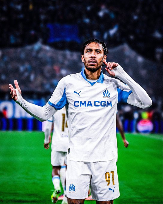 É muito legal ver o "renascimento" de Pierre-Emerick Aubameyang.

São 8 gols e 7 assistências em 16 jogos na boa temporada do Marseille de De Zerbi, sendo importante com seus desmarques e ataque versátil mesmo aos 36 anos.

Tá jogando MUITO!