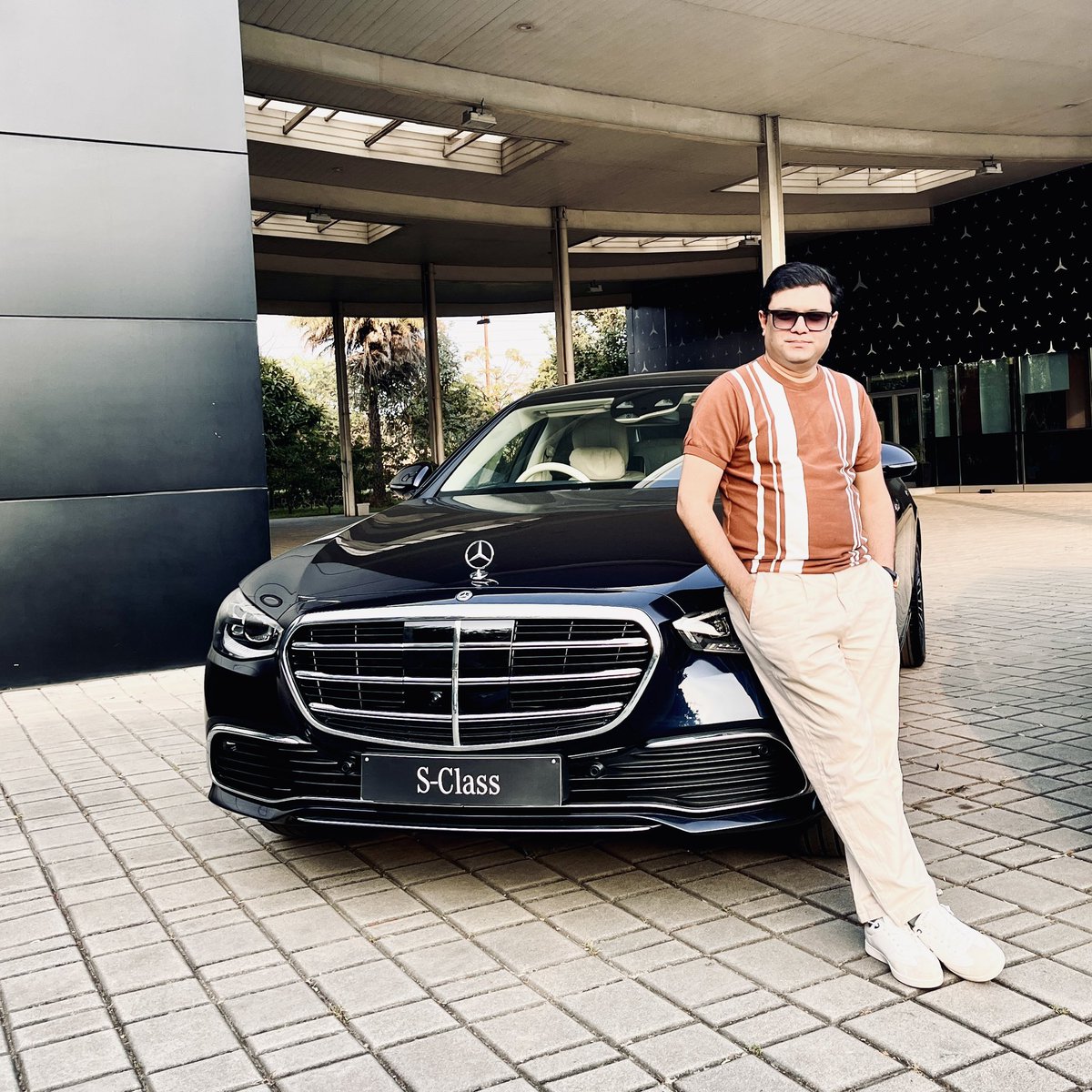 sawnilrules's tweet image. With the Master of Tech and Class, the S Class 

#MercedesBenz #SClass