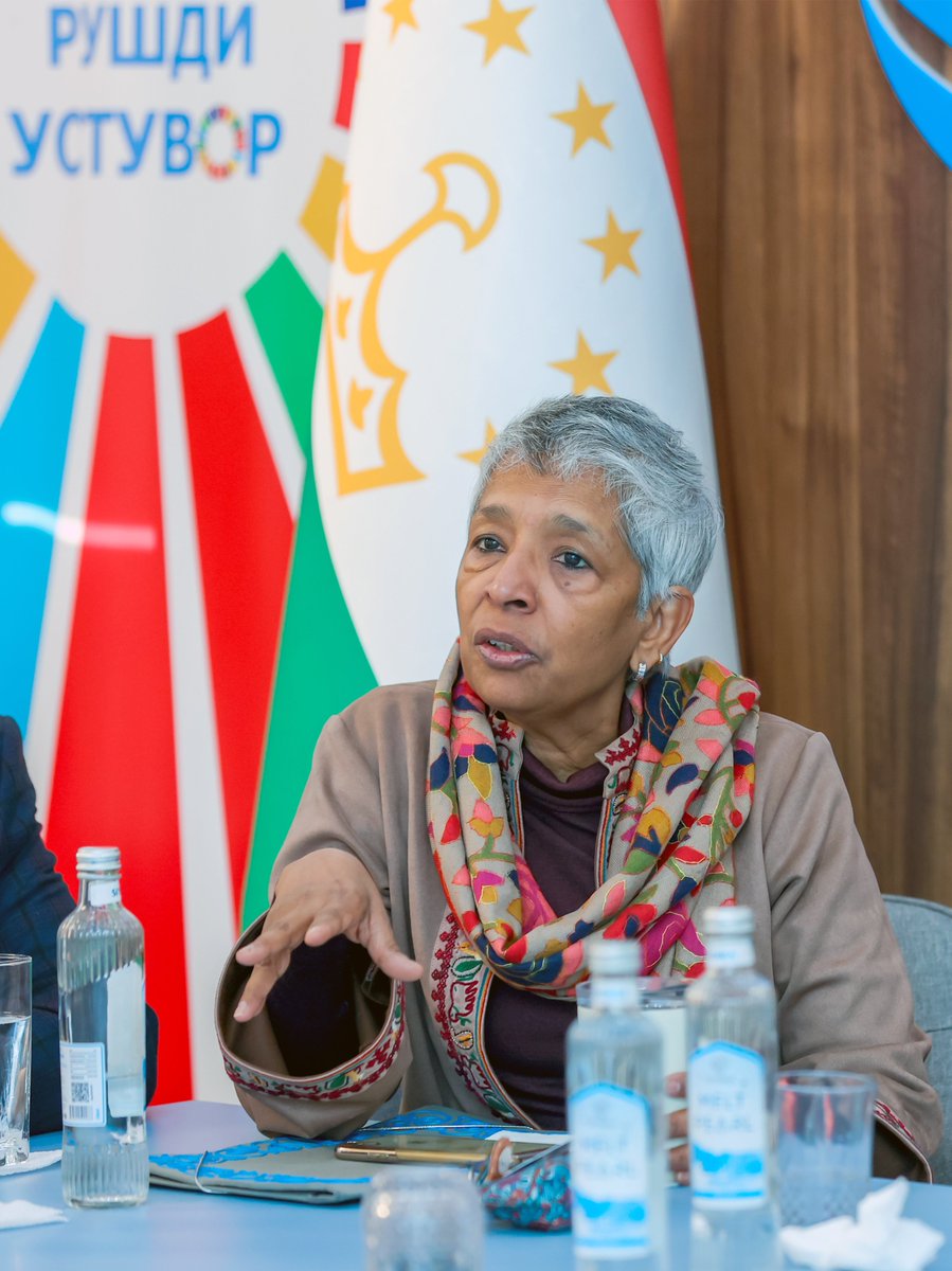 UNinTajikistan's tweet image. #UNRC Parvathy Ramaswami welcomed the representatives of gender and human rights #CSOs and their expert contributions to validate preliminary findings, analysis and strategic priorities of the UN Country Analysis and the new UN-Tajikistan #cooperationframework.