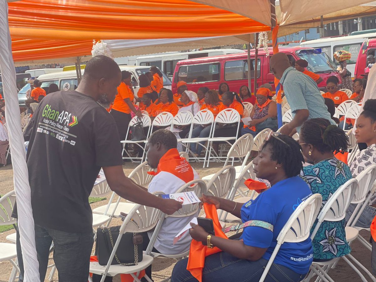 Vision4Dev's tweet image. On 25 November 2025, VALD Ghana &amp;amp; GhanAPA joined the Ministry of Gender at Kaneshi Main Station to launch the 2025 16 Days of Activism Against Gender Based Violence  
As part of the ongoing advocacy the team shared flyers on alcohol Harm and policy actions
#EndGenderBasedViolence