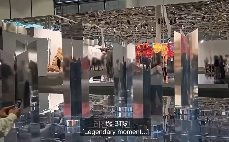 mhereonlyforbts's tweet image. I FIND ADORABLE HOW THE TANNIES ARE LIKE ARMYS, RELATING EVERYTHING ABOUT BTS 🥺💜