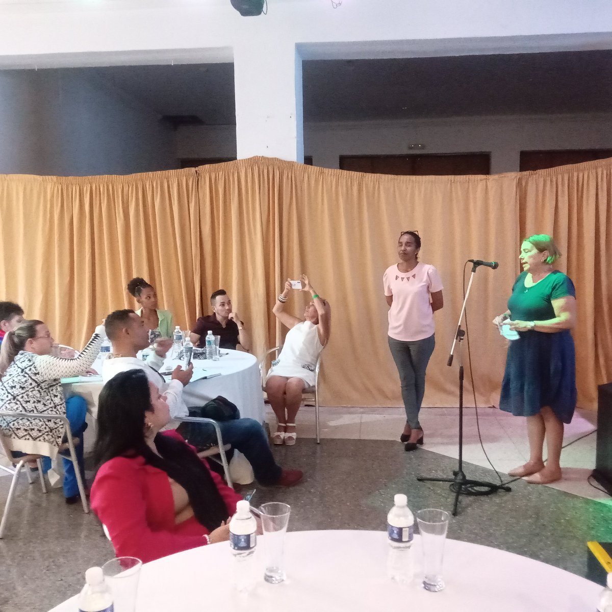 Se inicia Taller de Comunicación de Riesgo con la presencia de los comunicadores del MINSAP de todos el país un espacio para perfeccionar y actualizar los conocimientos para llevar a cabo una comunicación rápida y efectiva. #CubaPorLaVida #JuntosPorMayabeque #CubaEstaFirme