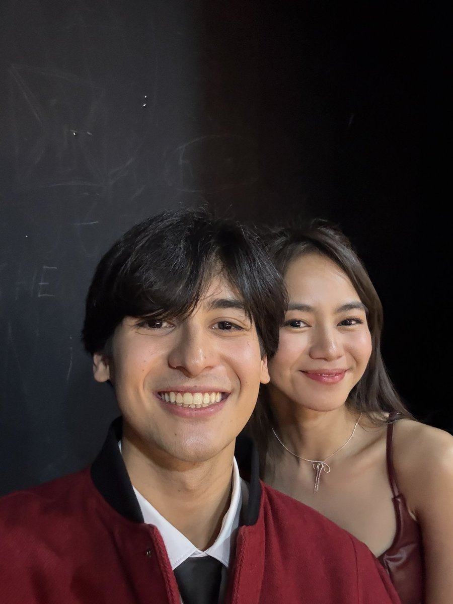 VivaOnePH's tweet image. Boogsh! Ang cute cute naman ng JayFer na yan! 😍

Ang Mutya ng Section E: BACK 2 SCHOOL Primer streaming November 27 (12MN) only on #VivaOne!

Ang Mutya Ng Section E: The Dark Side streaming December 4 only on Viva One!

#AMNSEBack2SchoolPrimer
#AMNSEBook2TheDarkSide #BidaKaDito