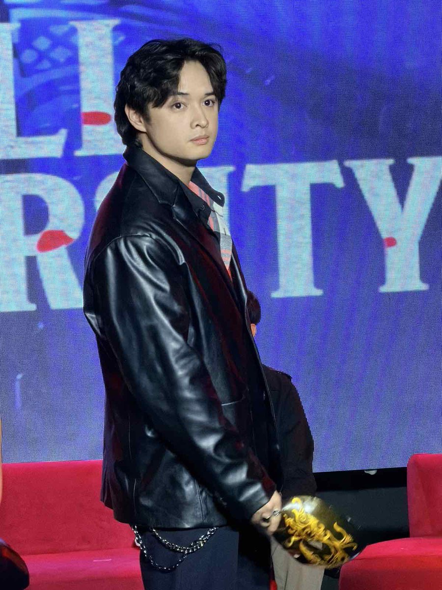 VivaOnePH's tweet photo. Mysterious. Powerful. Untouchable. 

Lance Carr is Raze in Hell University.

Hell University opens this January 10! 

Download and Subscribe to Viva One now — this is an order!

Viva One, Bida Ka Dito!

#HellUniversity
#HellUniversityStoryConference
#HellUniversityCastReveal https://t.co/QgqrmpZcyj
