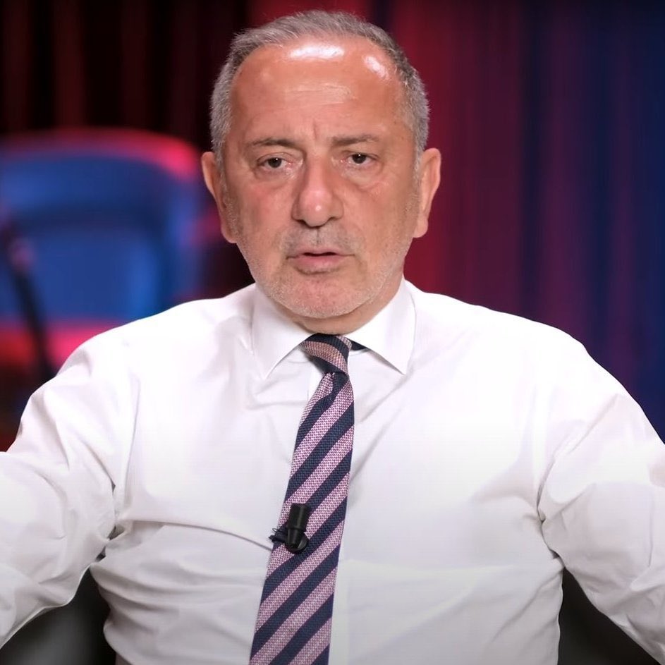 Oğlum bu adamı içeride unuttuk amk muhalefetten kimse de dile getirmiyor bu adamı