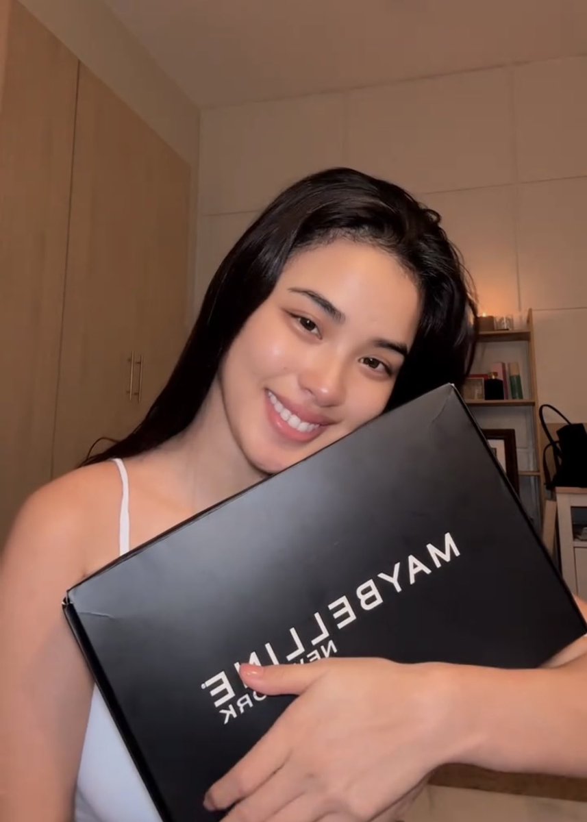 miclarita_'s tweet photo. SHUVEE FOR MAYBELLINE 🥹

link: https://t.co/mlYWvDPDUZ https://t.co/5nHfgwbRCd