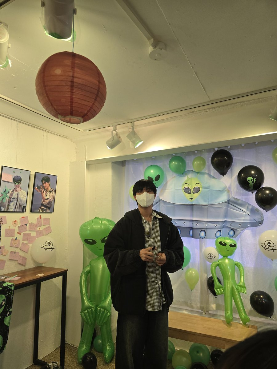 yongan_0817's tweet photo. #981124호_접속완료_생일전파_수신됨
#왹구별에서_왔니
컨셉도 사진도 넘넘 이뻐요💕
주최자님의 현구를 향한 사랑이 너무 잘 느껴져서 잘 즐기고 갑니다💜 https://t.co/5BJsM50j19