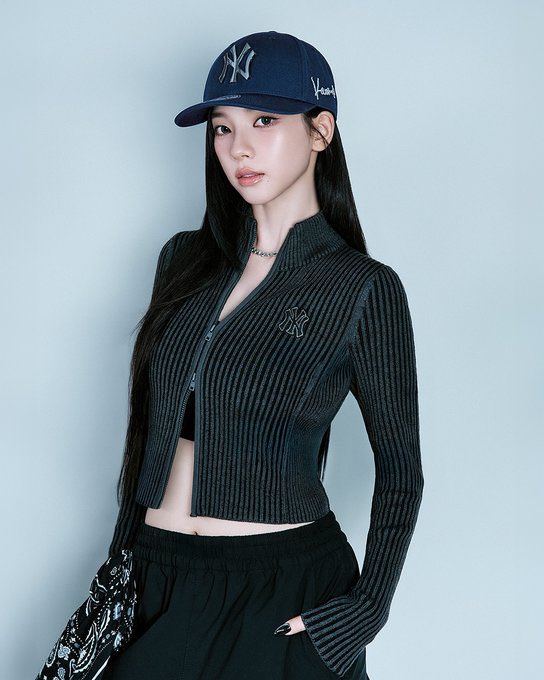 marckengland's tweet photo. wts lfb ph onhand

MLB x Karina signature edition baseball cap
- NY Yankees 
- Navy Blue
- Size 59
- 12K PHP ONLY

mop: Seabank, BPI
mod: LBC (if meetup around BGC only)
- payo to secure 
- reply/dm to claim

#aespa #karina #winter #giselle #ningning #mlbxkarina https://t.co/qnRe0WwgRn