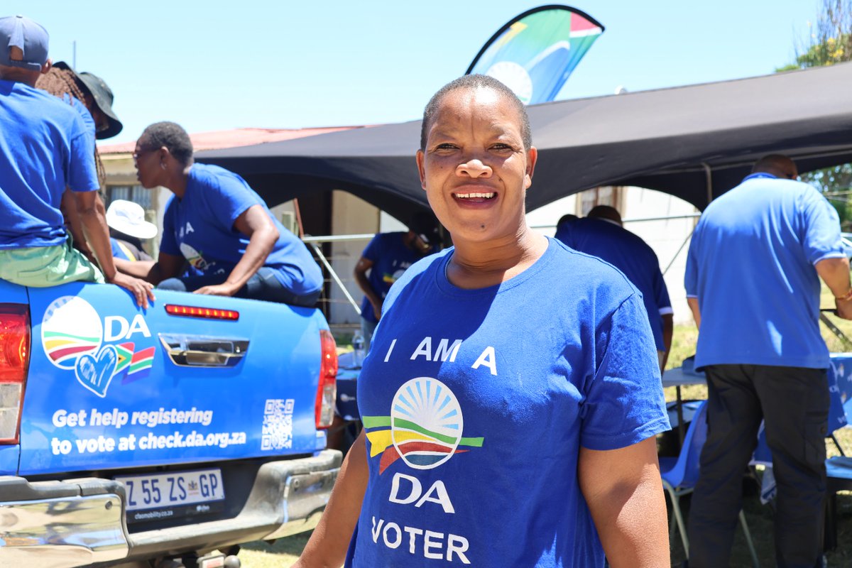 DAEasternCape's tweet image. The DA is ready to make a difference in the Makana Municipality. Make sure to visit your voting station today to vote for our candidate,  Chris Bodla, in the Ward 10 by-election. Voting stations close at 9 pm.

#VoteDA #DAGetsThingsDone