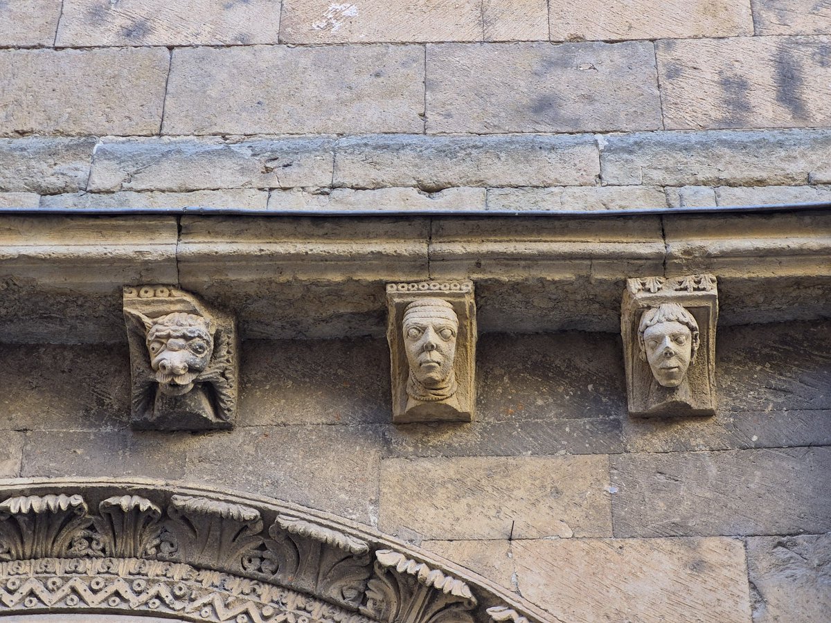 Castilla y León Románica tweet media