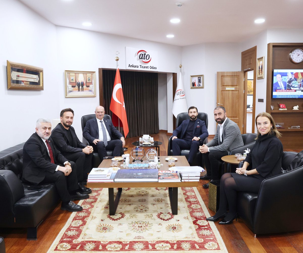 Ankara Ticaret Odası Yönetim Kurulu Başkanı <a href="/GurselBaran/">Gürsel Baran</a>, Davet, Etkinlik, Sahne ve Organizasyon İşletmecileri Derneği (DESOİD) Başkanı Ergün Nağman, Başkan Yardımcısı Levent Ceylan, Genel Sekreter Esra Sevgili ve ATO'nun 59 No’lu Kültür ve Sanat Etkinlikleri Meslek Komitesi