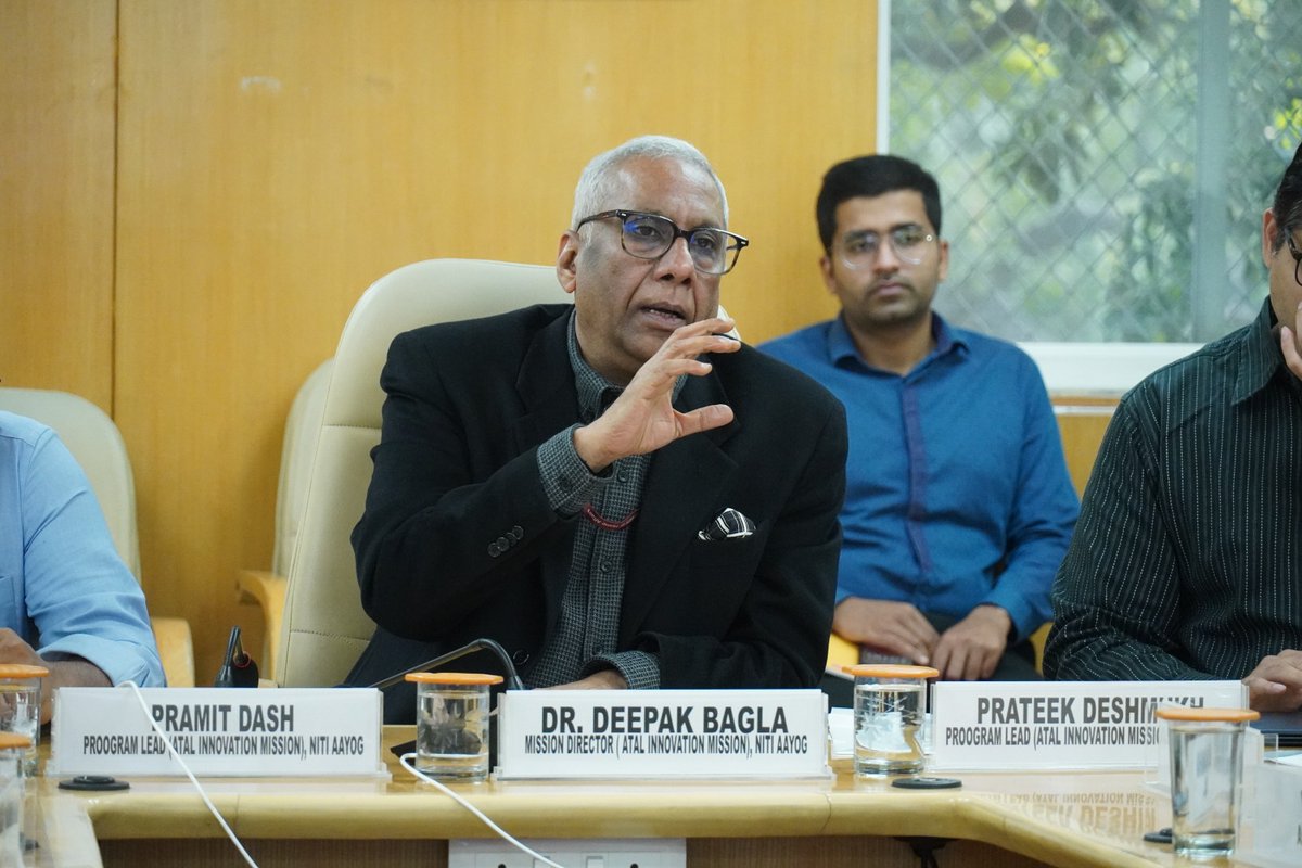 AIMtoInnovate's tweet image. AACESS — AIM’s new industrial accelerator initiative — aims to build corporate-led acceleration centres that will support revenue-stage startups in strategic sectors such as manufacturing, mobility, clean energy, agriculture, healthcare, and advanced materials.