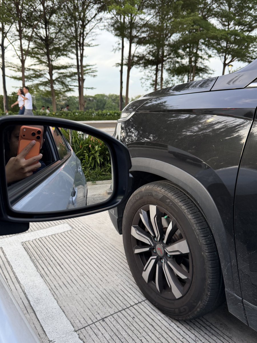 putranicholas1's tweet image. Tempat yang paling enak buat santai sore.