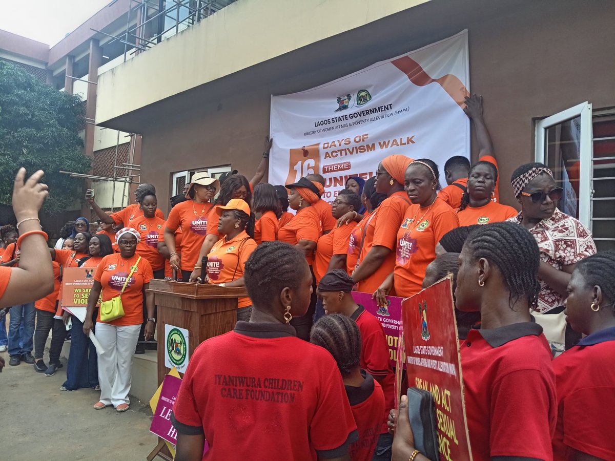 genotypeF's tweet photo. Mr Femi Thomas. Programme Coordinator Genotype Foundation alongside Mrs. Osinfowokan, Director of  Domestic Violence Unit,  Ministry of Women's Affairs and Poverty Alleviation  Alausa  Ikeja. with other staffs from WAPA  and participants  of the 16th  Days of Activism Walk https://t.co/31yAeVlhvv