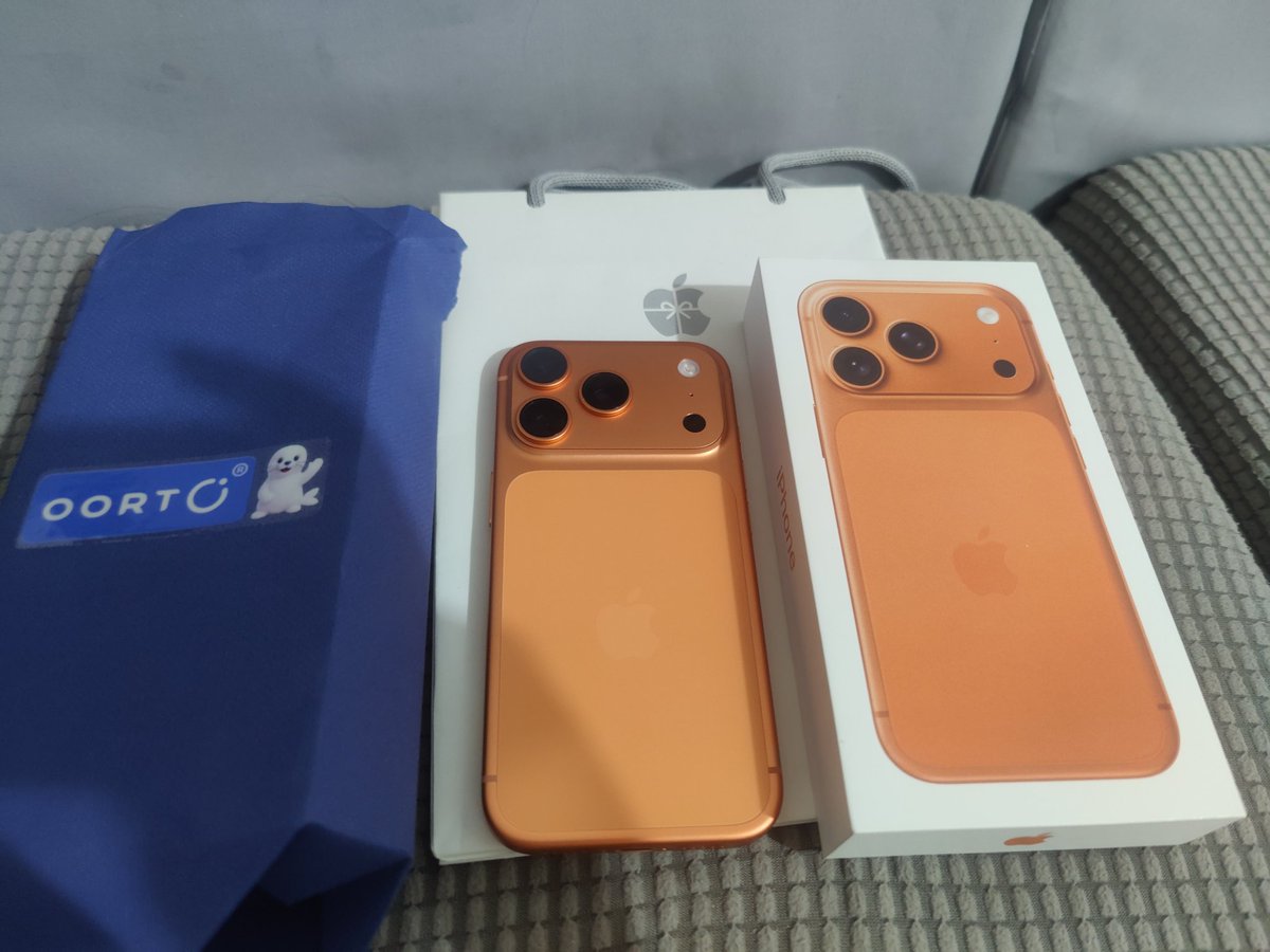 running3p's tweet image. 感谢OORT DataHub 
@oortech
 17号抽中17pro,今天拿到了。快来加入OORT DataHub,完成数据任务，参与幸运抽奖，赢幸运大奖！我的推荐码是FUNPFAJZ。#空投