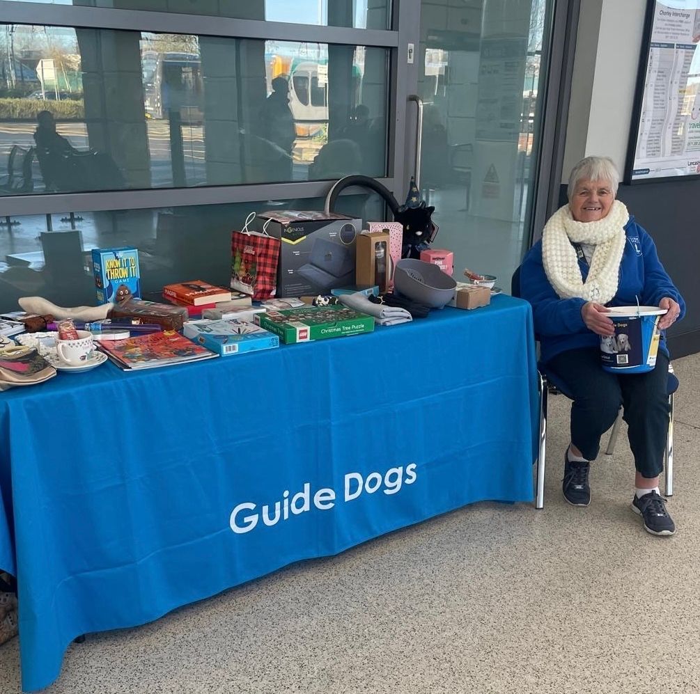 chorleyguidedog's tweet image. Thank you to everybody who took part in our Tombola yesterday at Chorley Bus Station, and also to the staff who made us very welcome!  It’s always lovely to meet so many people and we thank you for your generous donations!

#Chorley #GuideDogsUK #GuideDogs #GuideDogsForTheBlind