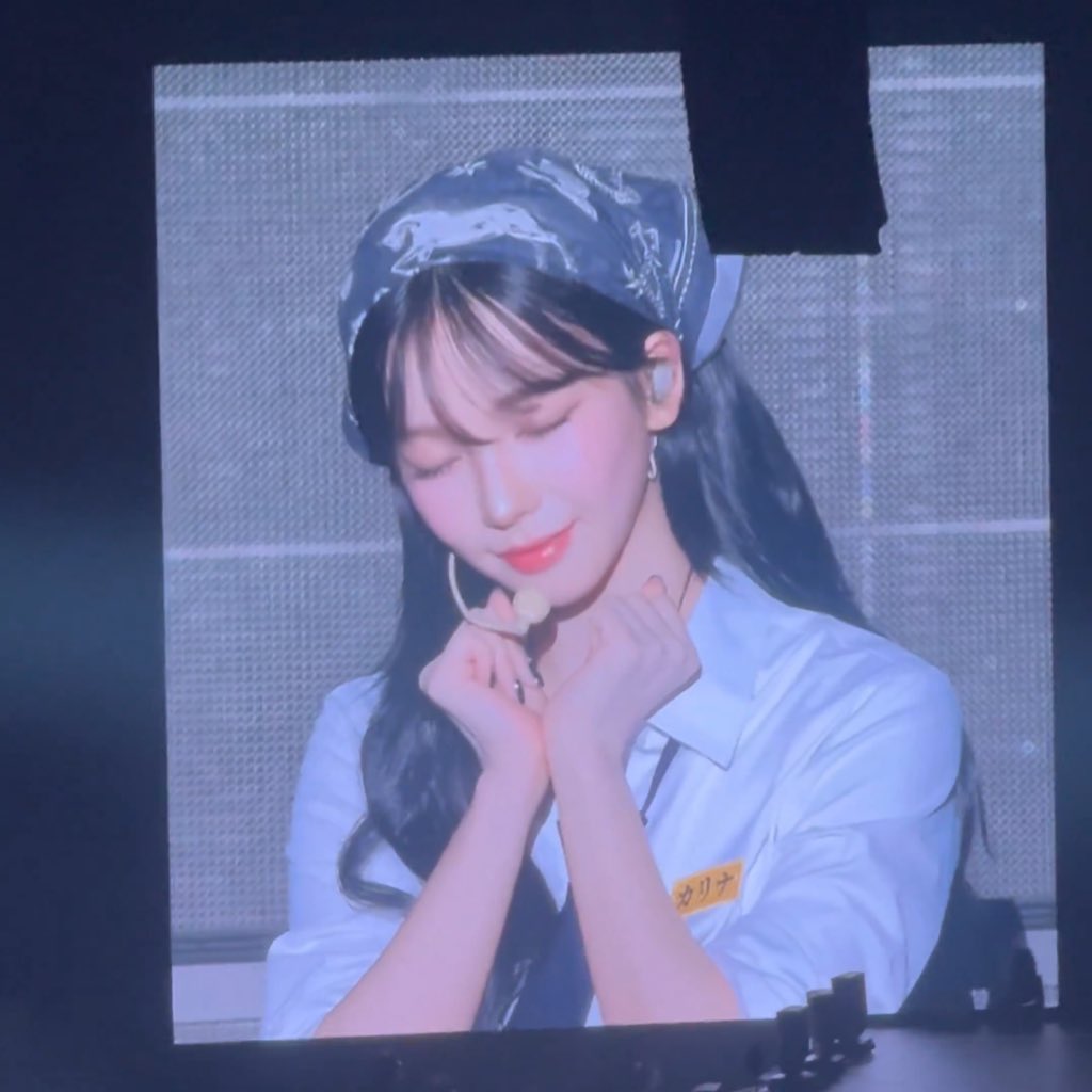 내착순이아가강아띠쓰다듬어