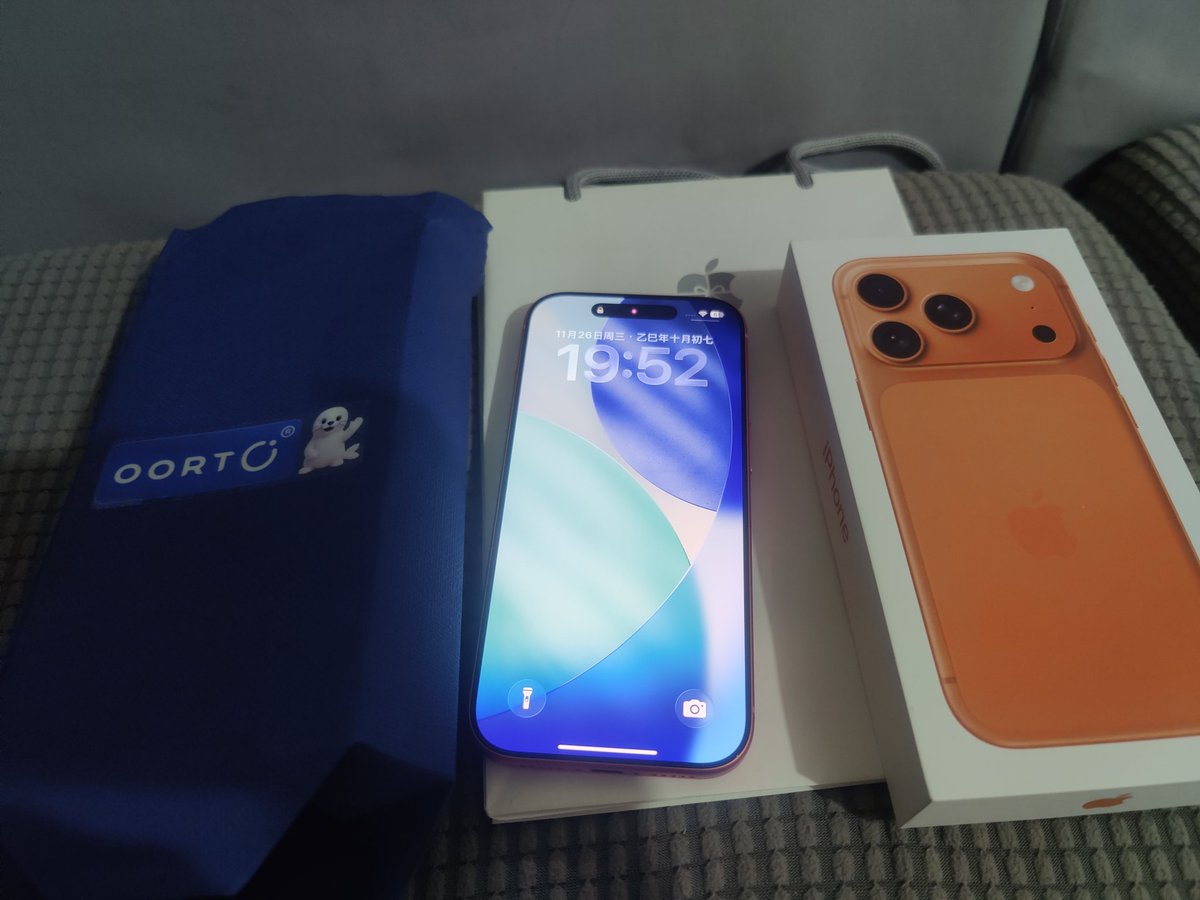 running3p's tweet image. 感谢OORT DataHub 
@oortech
 17号抽中17pro,今天拿到了。快来加入OORT DataHub,完成数据任务，参与幸运抽奖，赢幸运大奖！我的推荐码是FUNPFAJZ。#空投