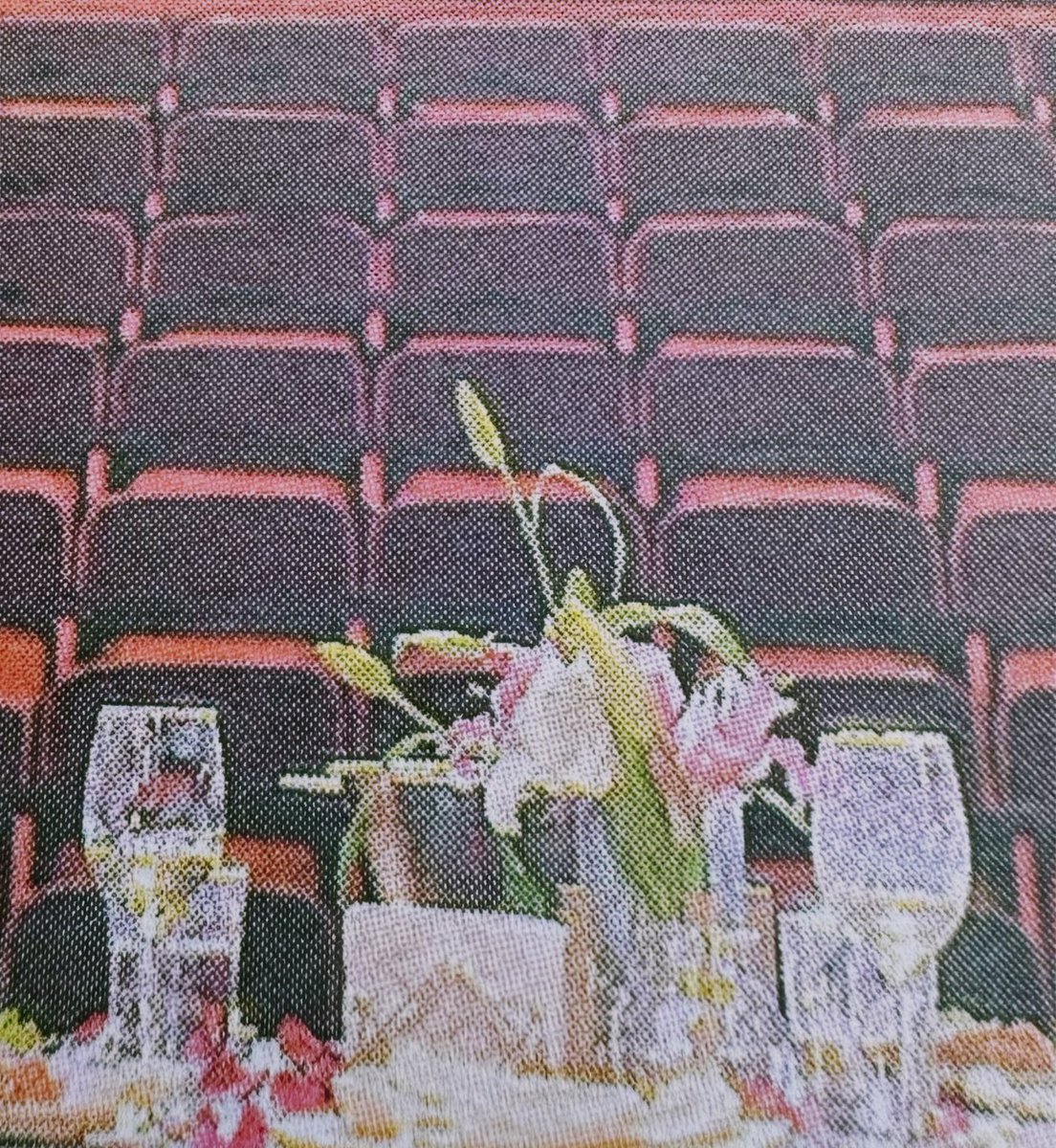 مدى  الاوان

عازفات الحنين للانسياب

تجدّد الاحلام للزّمان

تعرف الرّحلة ضياء

#هاشم_ذياب