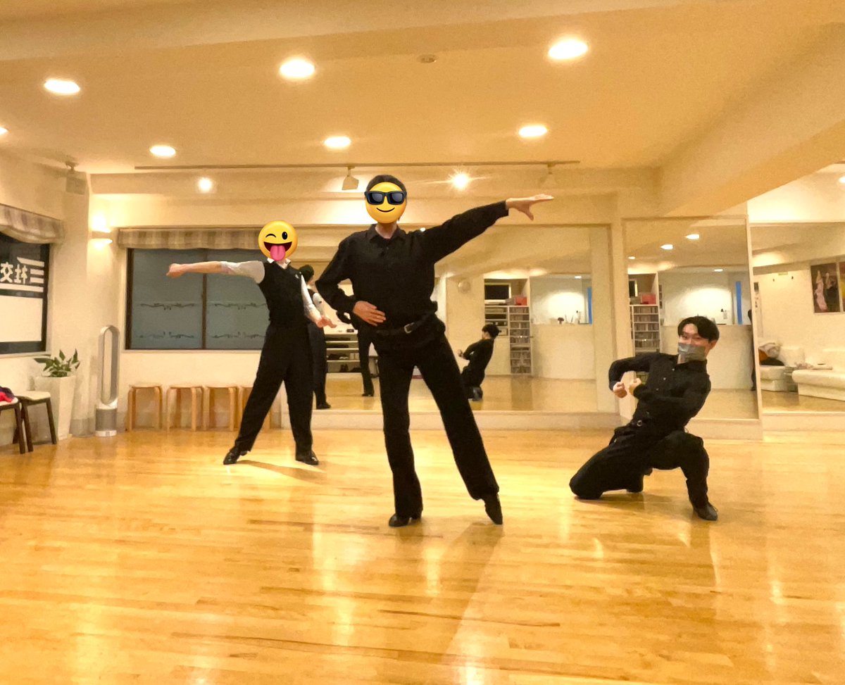 前回のRiseには2名の方が参加してくださいました🙆‍♂️✨

チャチャチャの基礎から始まり、ポスチャー等、ラテン全般における大事な基礎をたくさん学びました💪🏻

次回は、11/27(木) 20:00〜、チャチャチャです！

神楽坂のサカモトトモキ・ダンススタジオにてお待ちしております😊