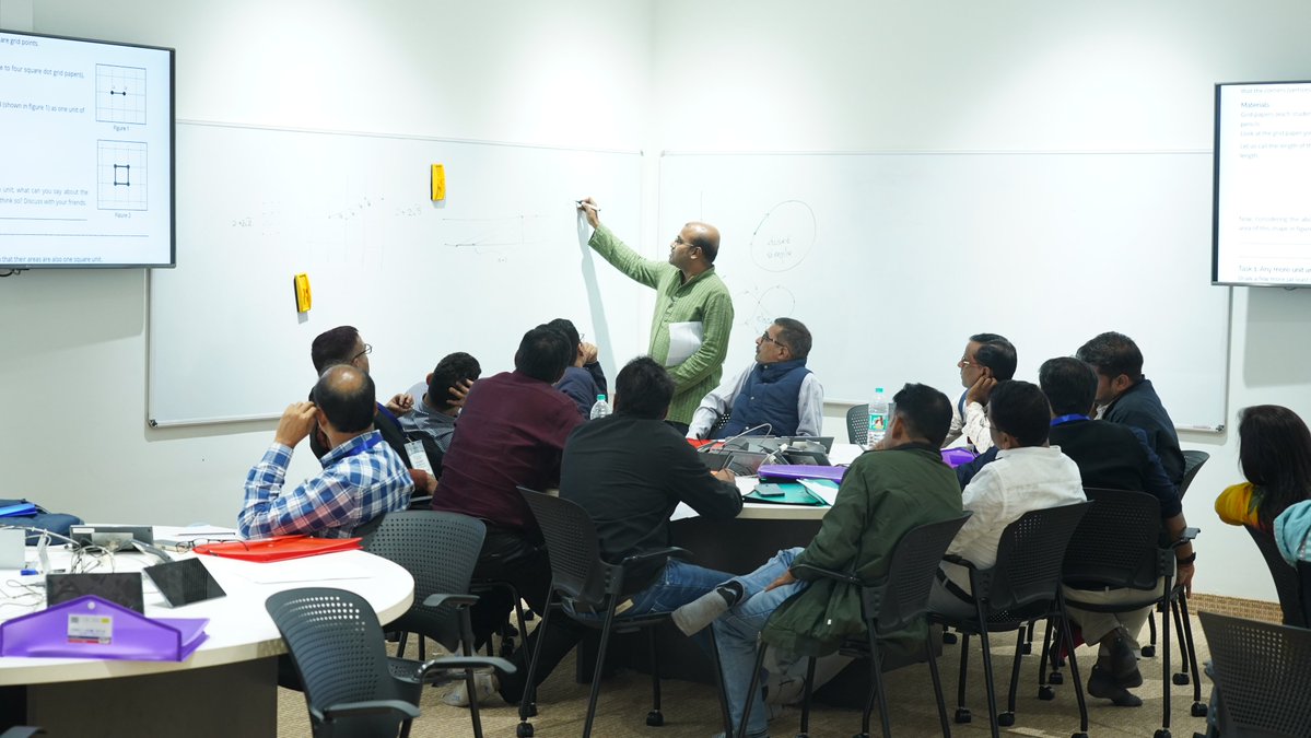 CS2_IISERB's tweet image. Day 2 of the 𝐕𝐏 𝐓𝐞𝐚𝐜𝐡𝐞𝐫𝐬’ 𝐖𝐨𝐫𝐤𝐬𝐡𝐨𝐩 𝟐𝟎𝟐𝟓! 

50 students from JNV Ratibad experienced VP LUs in the TLL. Teachers observed &amp;amp; shared insights.

Sessions:
Shades from Shapes by @bwajtweeting 
Dot Grid Through Rectangles by 𝘋𝘳. 𝘚𝘪𝘥𝘥𝘩𝘢𝘳𝘵𝘩𝘢 𝘚𝘢𝘳𝘬𝘢𝘳