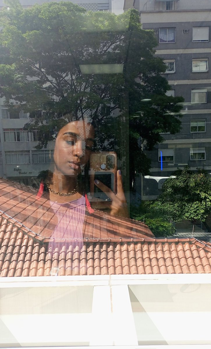 anegralice tweet media