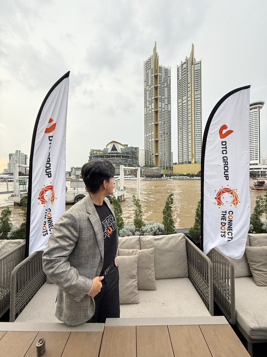 MR_B_DTC's tweet image. Our flagship event, Thailand Blockchain Night’25 was the perfect way to finalize our web3 events tour for 2025.

People ask why we host so many events across the world, and fact is these events aren’t profitable. 

Simple….it’s always been about Connecting The Dots.

Community &amp;gt;…