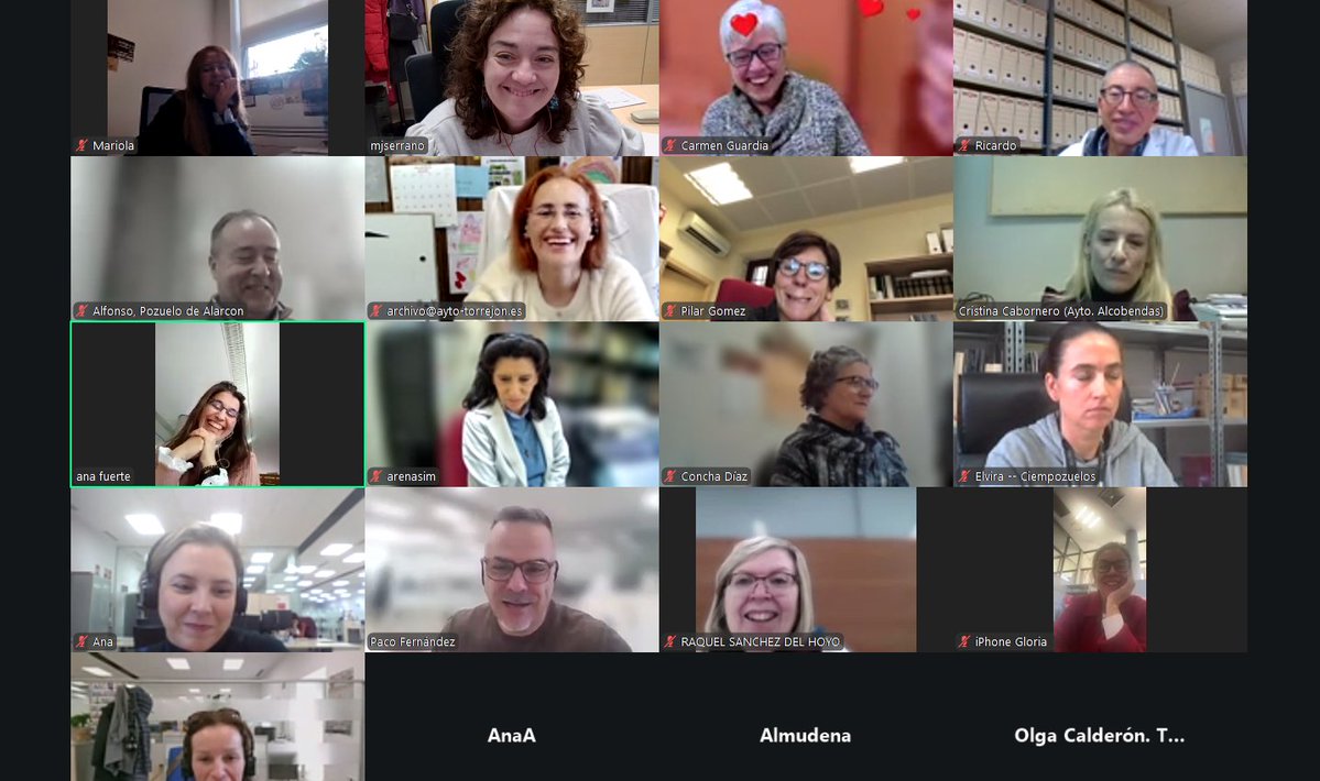 Estamos celebrando nuestra reunión mensual de forma online, y mirad que sonrientes estamos
#gamm_archivos
#archivosmunicipales