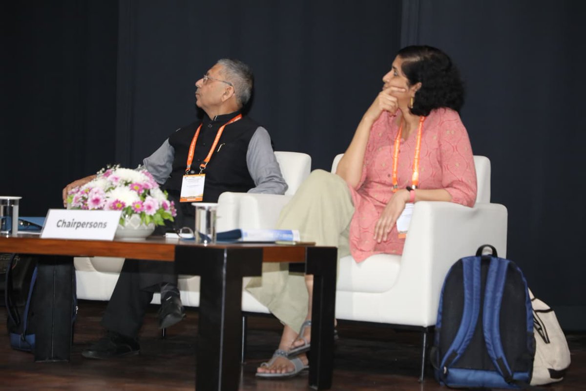 CSIR_CDRI's tweet image. #DrBhupendraTripathi, from @BMGFIndia delivered a special talk and #DrHemlathaBalaram from @jncasr delivered an invited talk in #33NCP @CSIR_CDRI #Lucknow
@CSIR_IND @IndiaDST @ANRFIndia