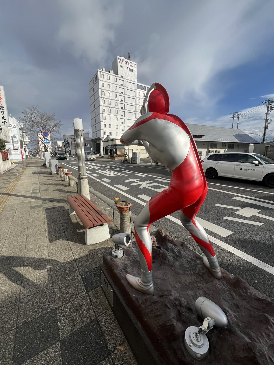 bector_end's tweet image. From light country, and for us, coming Our Ultraman!