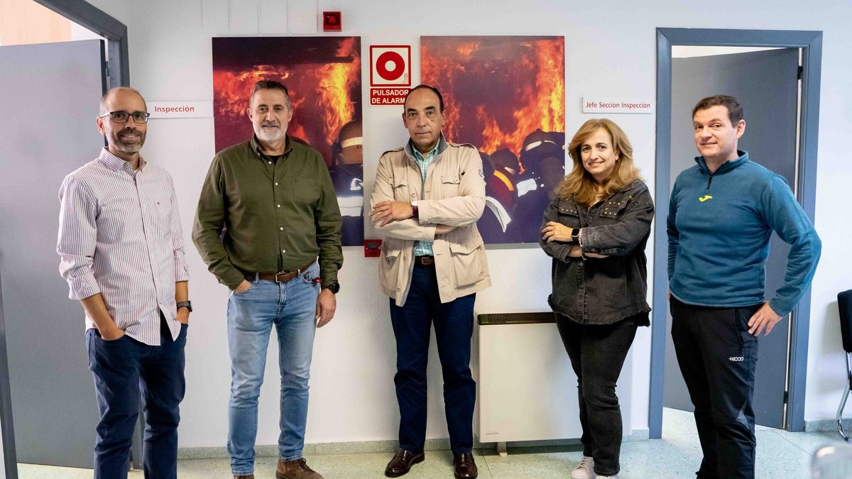 CiudadNoticiasE's tweet image. 🔴 El SCIS refuerza su servicio técnico de prevención con dos nuevos inspectores

Más información: 👇👇

✅Síguenos y mantente informado
ift.tt/xZNXlpE

#ciudadnoticias #noticiadestacada #viral