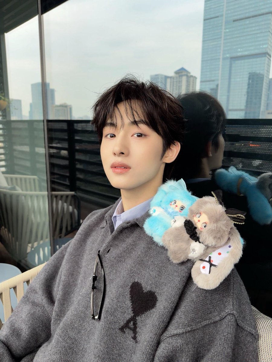 _m_ang_'s tweet image. 넘 예쁘다