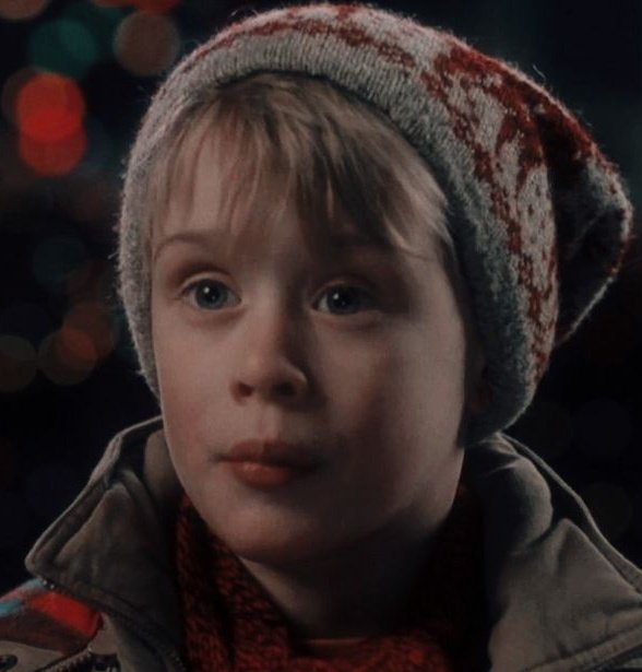 hoonbbei's tweet image. James home alone