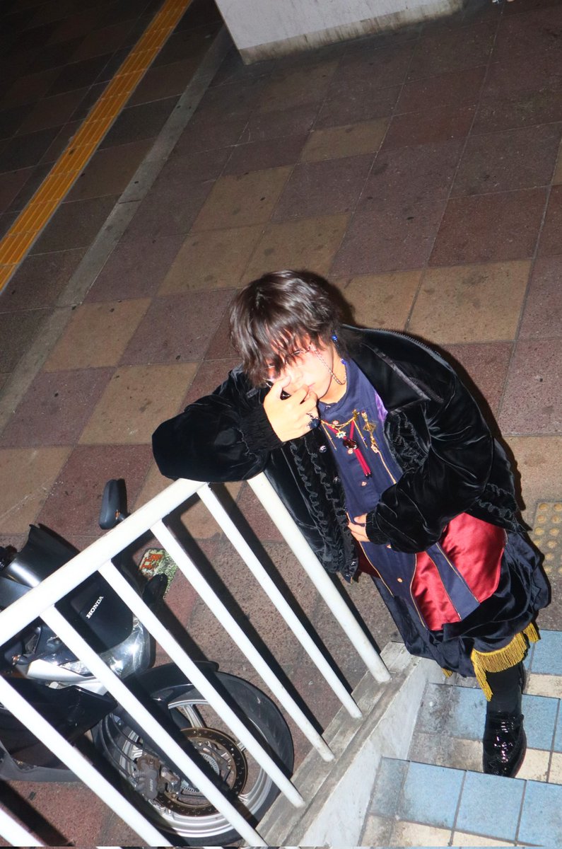 しんわ tweet media