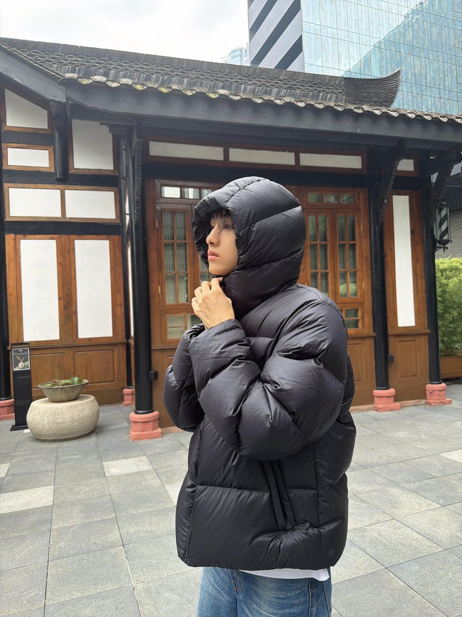 _m_ang_'s tweet image. 머리가 너무 동그래요