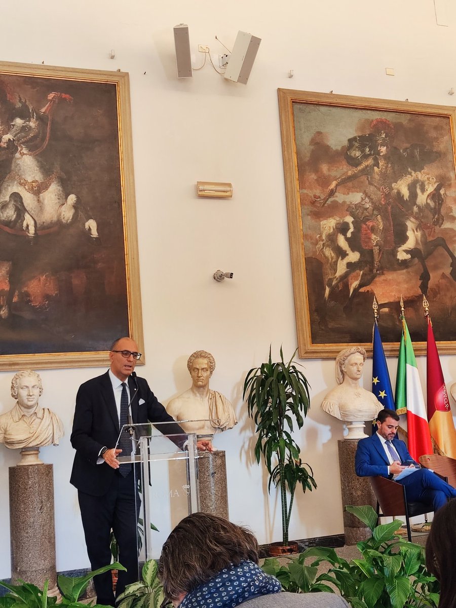 Si è svolto in Campidoglio il convegno “Roma Caput Mundi: una città trasformata, un futuro che si accende”.
Il nostro Direttore Gianluca De Gaetano ha portato il punto di vista del settore alberghiero contribuendo al confronto sulle iniziative che segneranno il futuro della città