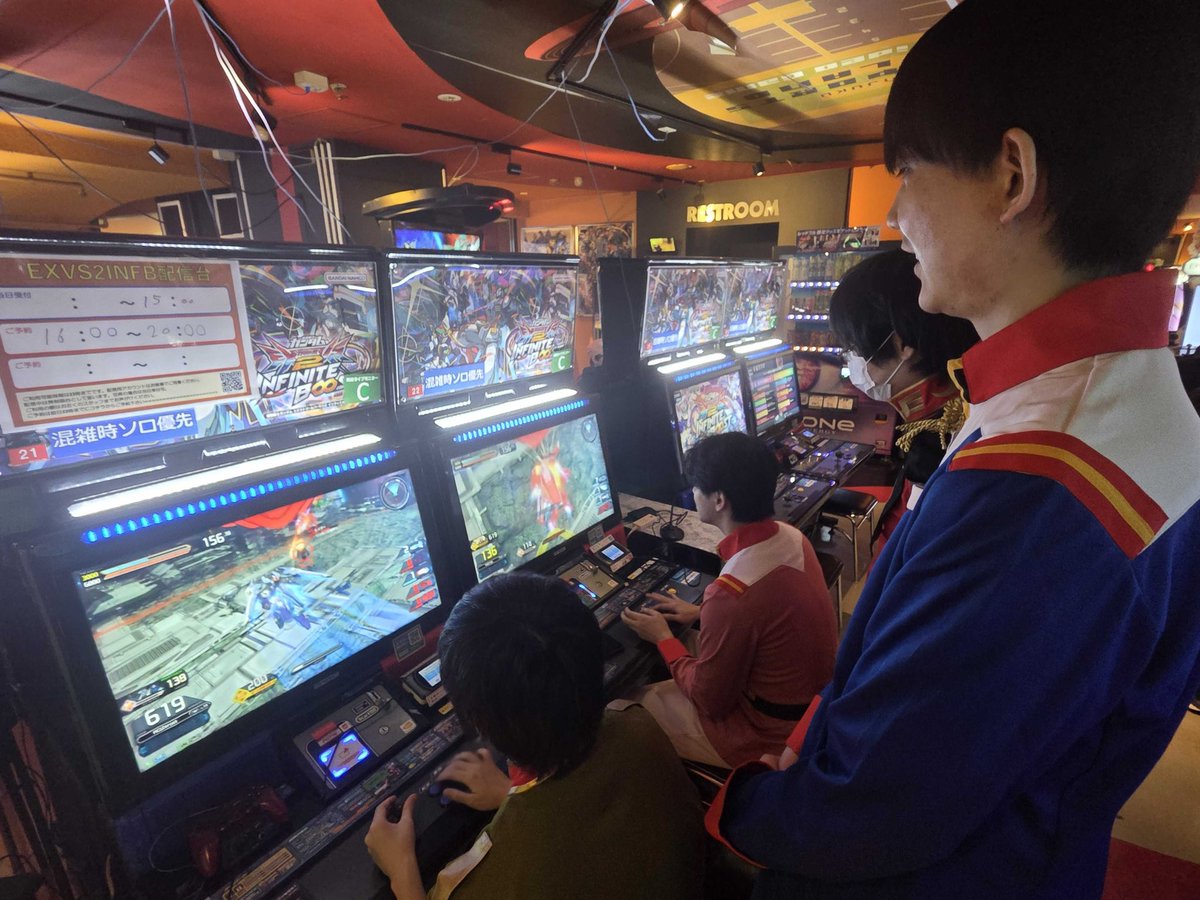 GGGP_Official's tweet image. ◤   #GGGP × #RAGE   ◥
　LOSERS OF LOSERS
◣罰ゲームついに執行！◢
 
REJECTの @YAS_jittyoku さん
 &amp;amp; @Zerost_s さんが
ガンダム関連衣装を着て、コーチと
無事に10勝を勝ち取った勇姿を
みなさまお納めください！