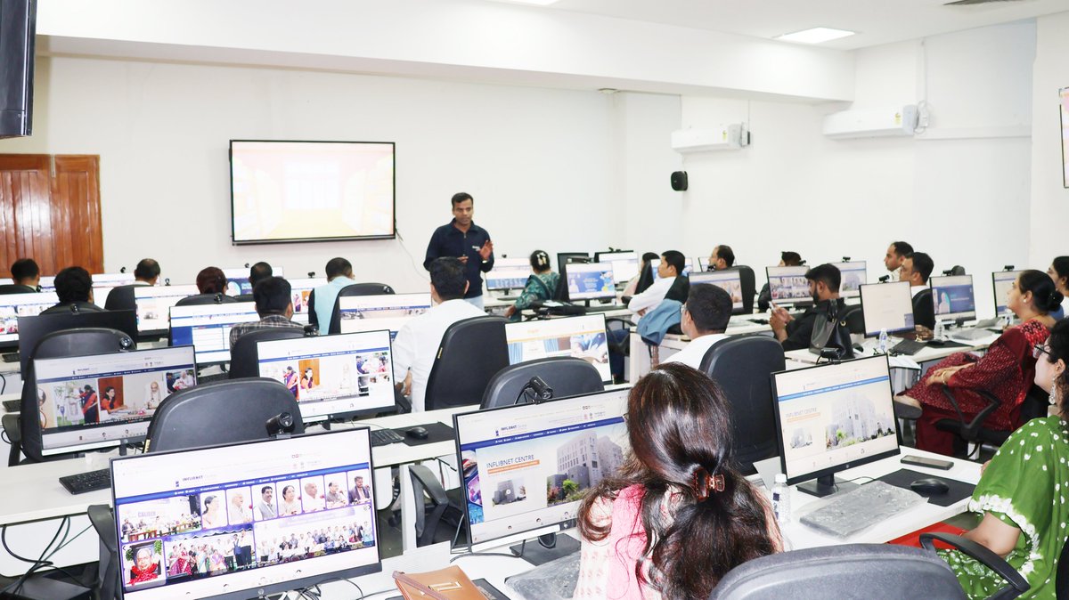 INFLIBNET's tweet image. Three day training workshop on &apos;Bibliometrics and Research Output Analysis&apos; is being conducted at the @INFLIBNET from 26-28 Nov 25. Twenty-five Scientists from the CCRH, representing thirteen states, are participating in this workshop.