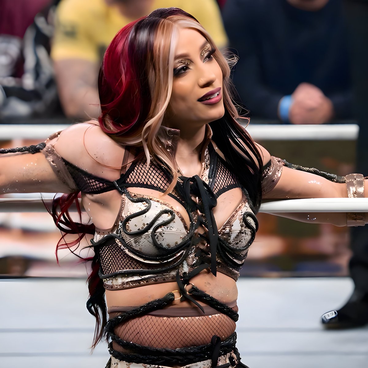 WrestlDaily's tweet image. #AEWDynamite FOLLOW TRAIN! 🚨

-Follow me I follow back
-RT
-Reply with a GIF of your favourite wrestler 
-Like and follow everyone who does this
 
Turn on post notifications  🔔  

#CEO #MercedesMoné #13BeltzMoné #MonéCorp #MonéKrew #Sportcoin #ÚltimoMoné #Último13BeltzMoné